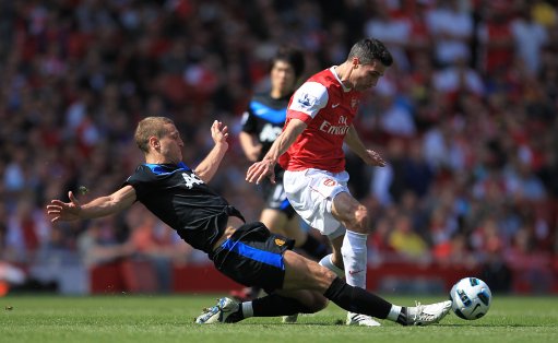 却显得力不 却显得力不